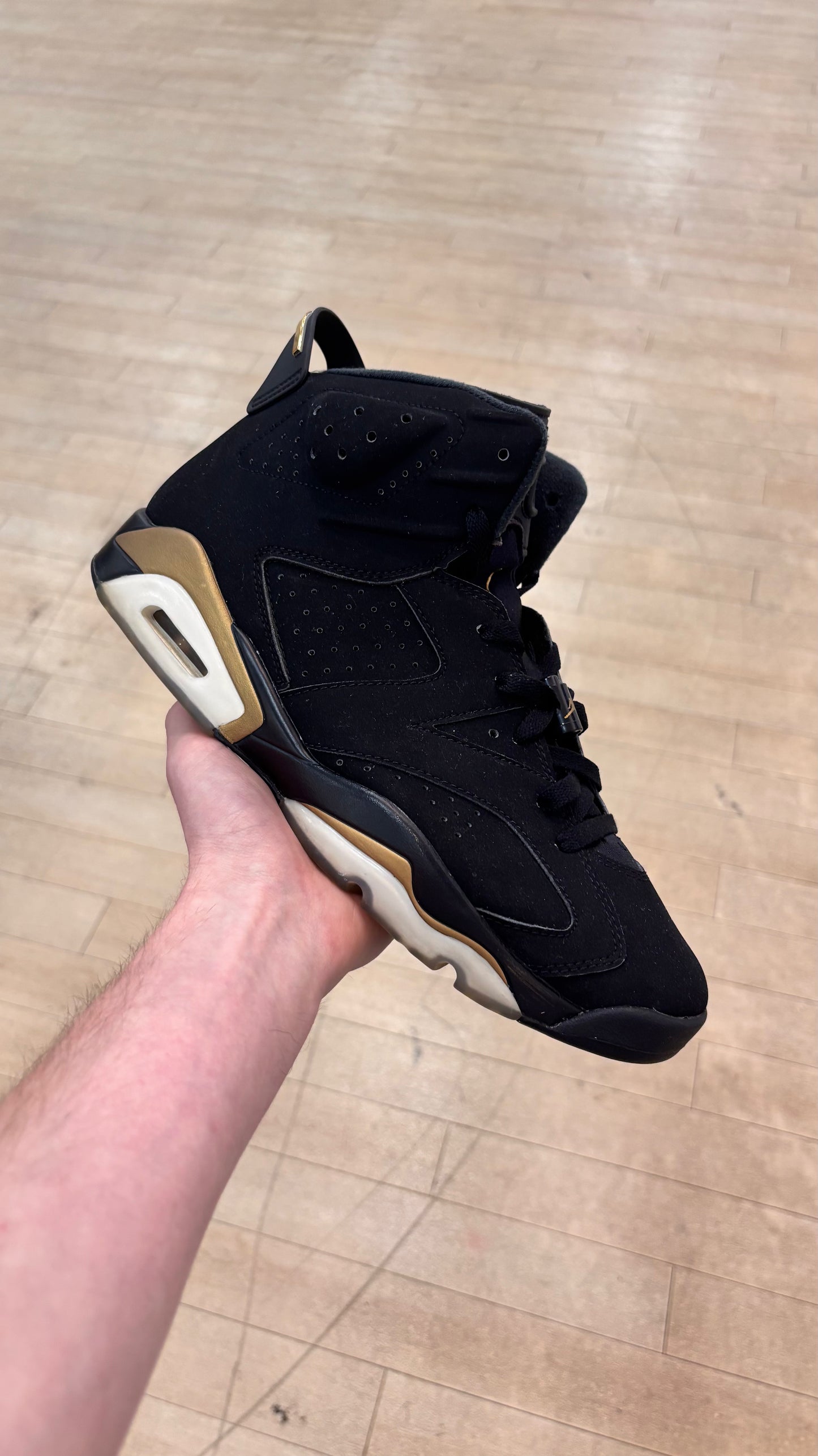 Jordan 6 Defining Moments (Used)