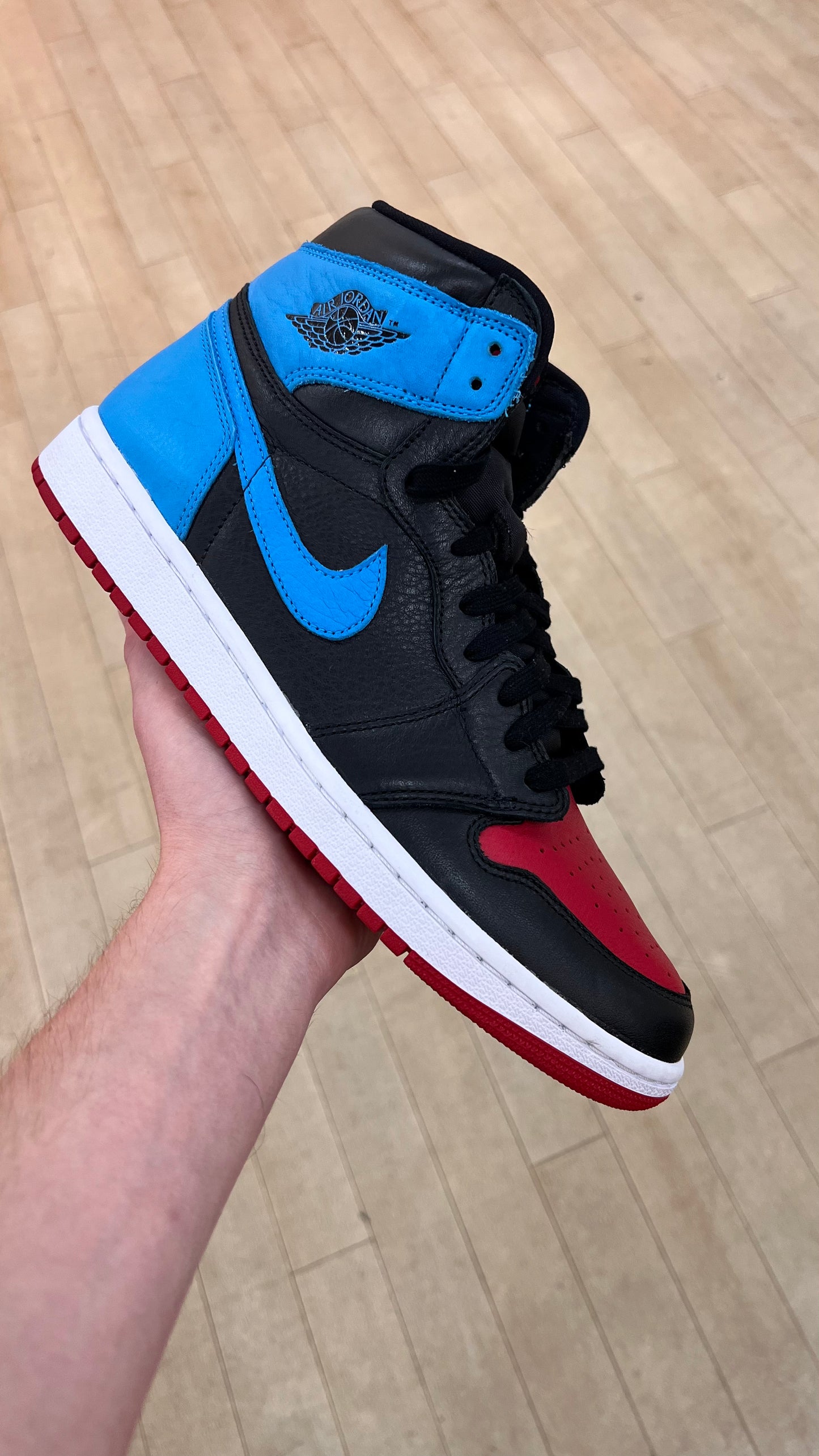 Jordan 1 High Nc to Chi W (Used)