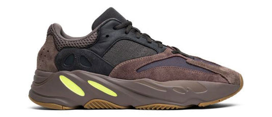 Yeezy 700 Mauve (Used)