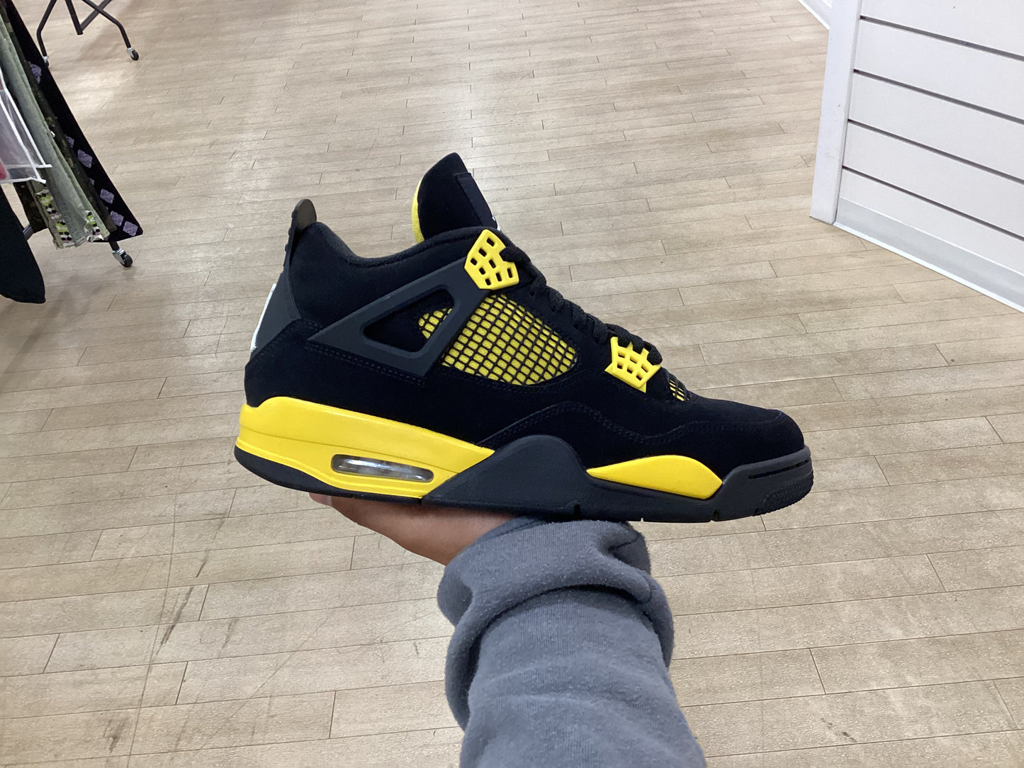Jordan 4 Thunder (Used)