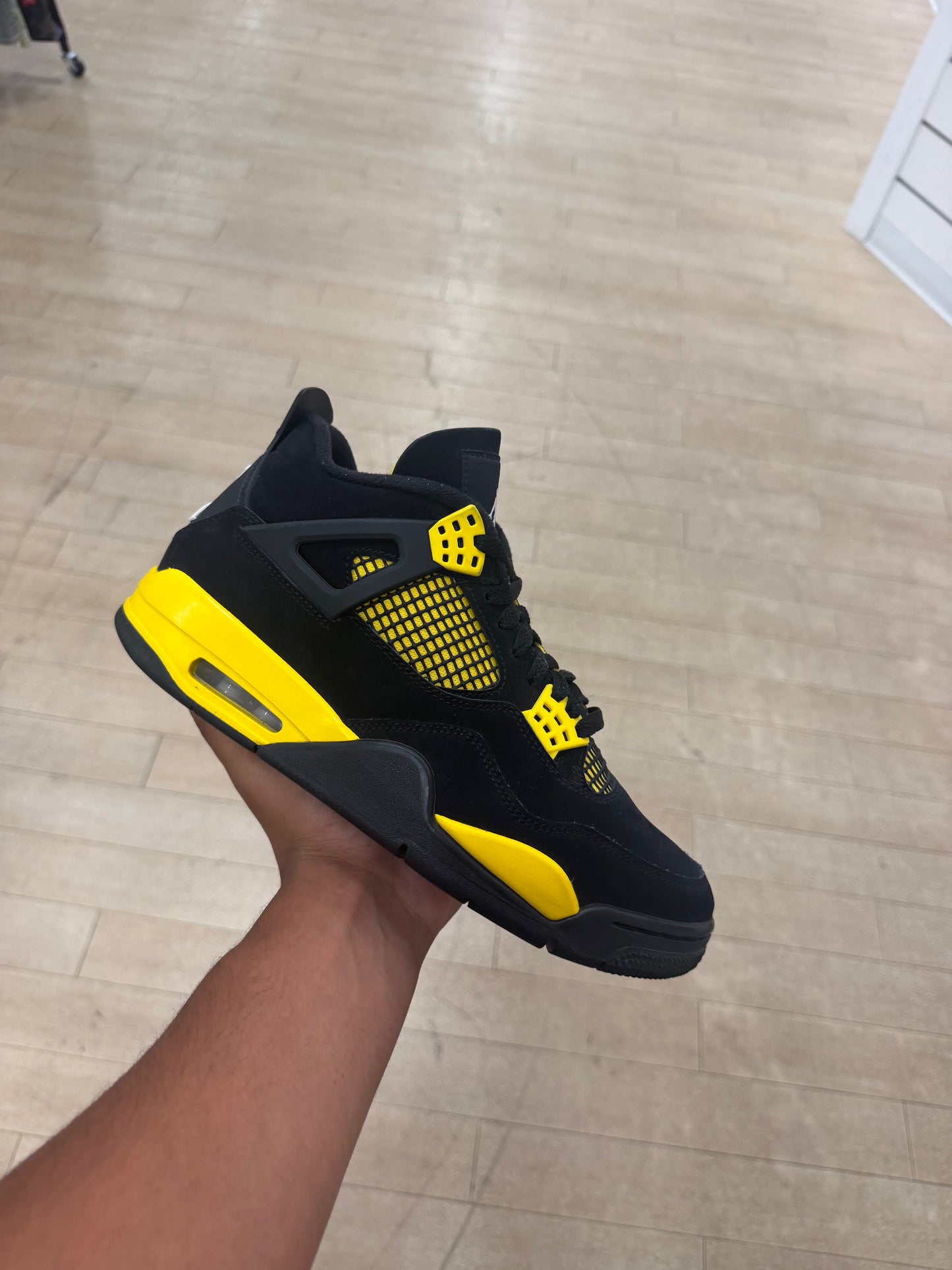 Jordan 4 Thunder (Used)